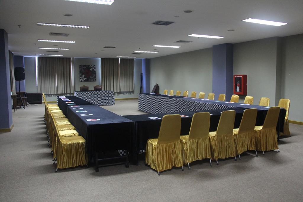 Nam Center Hotel Kemayoran Jakarta Exterior foto
